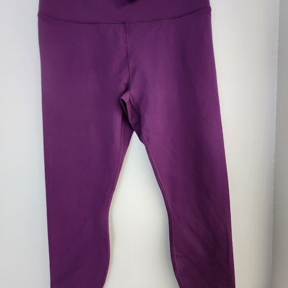 Fabletics PowerHold Boost High-Waisted Leggings XL – Luxe Plum/Dusted Lilac - Picture 4 of 10